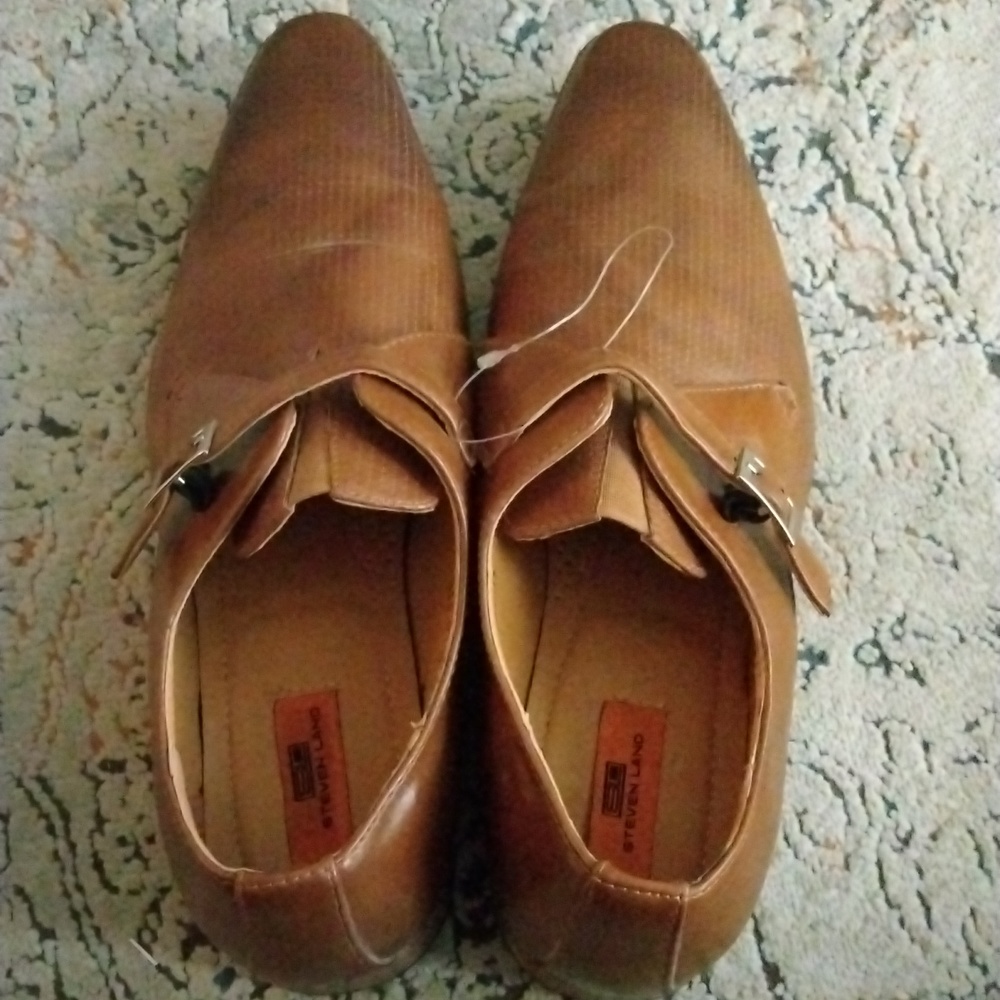 Steven Land Brown Leather Shoes Size 13 feel so comfortable.